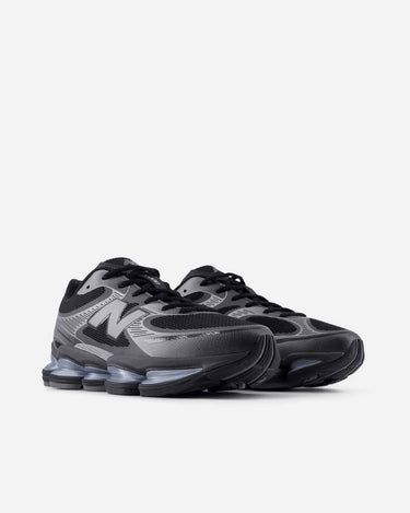 New Balance: Abzorb 2000 EA Black Dark Silver Metallic
Style: U2000EA