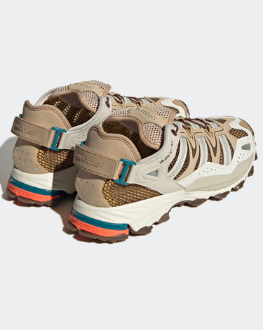 Hyperturf Magic Beige Off White Gum
