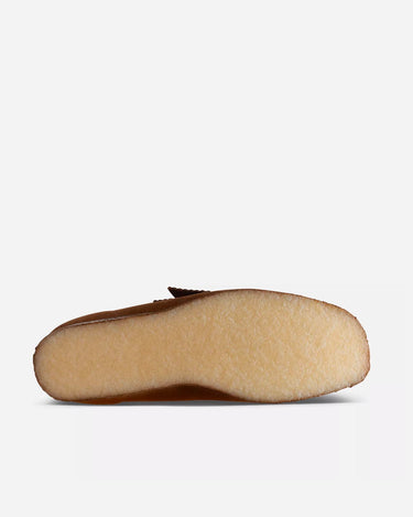 clarks woman wallabee cola suede