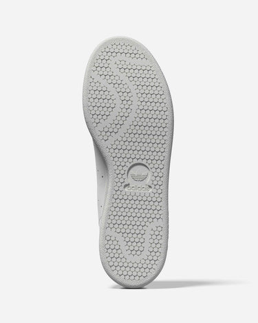Premium soft leather upper
Lace closure
Full grain leather upper
Rubber cupsole; Leather lining
Enjoy the comfort and performance of OrthoLite® sockliner
Rubber cupsole
Product colour: Core White / Dark Blue / Dark Blue
Product code: M20325