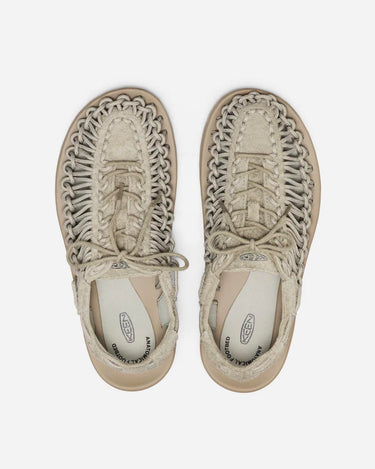 KEEN

Uneek Leather

Color: Abbey Stone Plaza Taupe

Style number:&nbsp;1032093