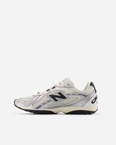 New Balance U204LSWD Silver Metallic Black