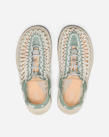 Keen Uneek

Color: Lily Pad Peach Fuzz

Style Number: 1032190